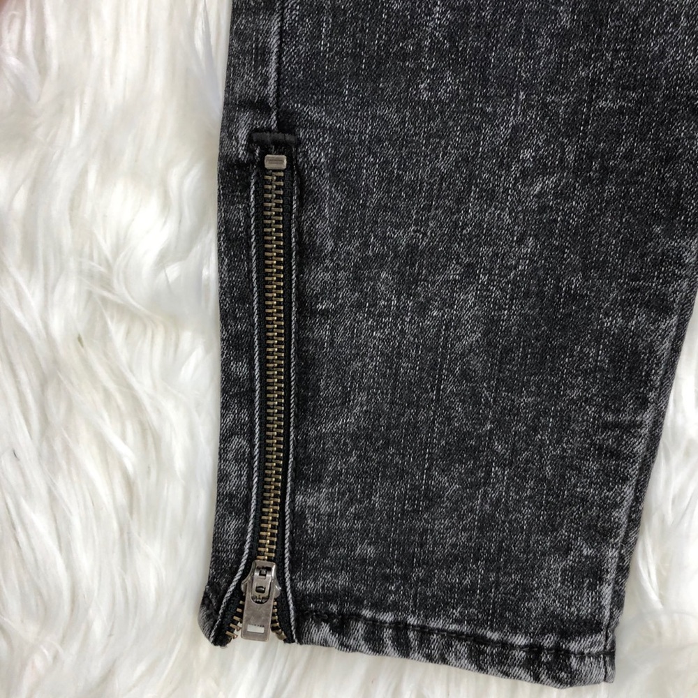 NWT Levi’s Mile High Super Skinny Ankle Moto Jeans - Picture 4 of 8